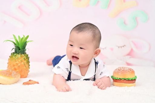 定州宝宝在妈妈肚子里